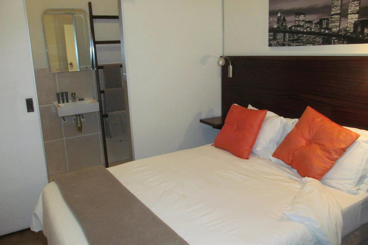 The Vic Hotel Port Elizabeth Dış mekan fotoğraf