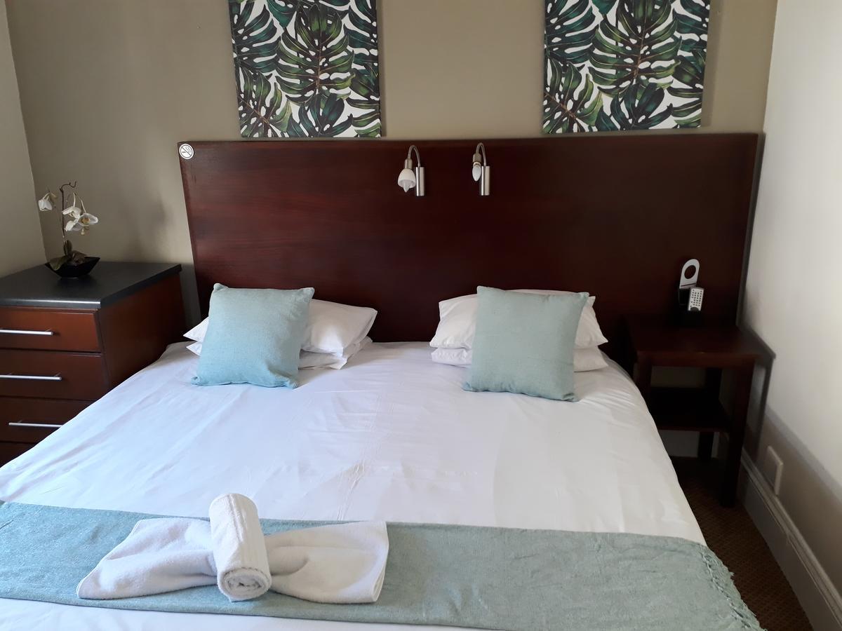 The Vic Hotel Port Elizabeth Dış mekan fotoğraf