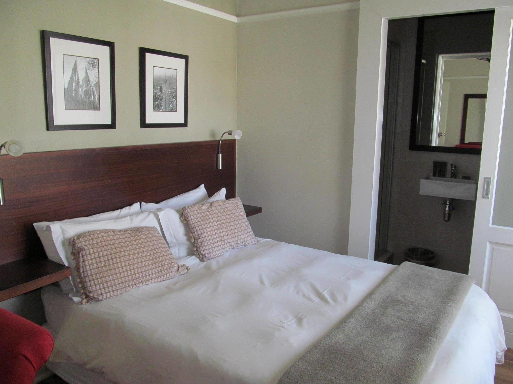 The Vic Hotel Port Elizabeth Dış mekan fotoğraf
